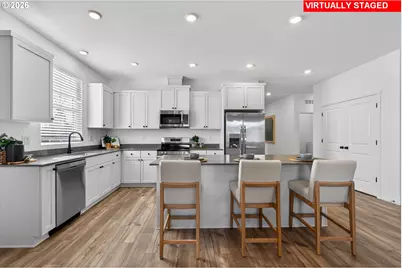 1065 Clemson St, Woodburn, OR 97071 - Photo 8