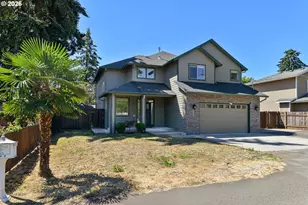 8328 SE Clatsop St, Happy Valley, OR 97086 - Photo 2