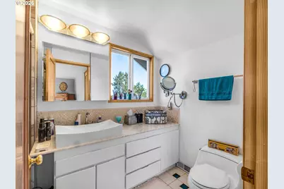 89610 Sea Breeze Dr, Warrenton, OR 97146 - Photo 30