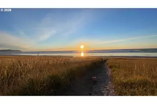 89610 Sea Breeze Dr, Warrenton, OR 97146 - Photo 44