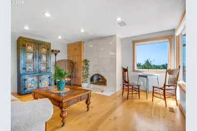 89610 Sea Breeze Dr, Warrenton, OR 97146 - Photo 16