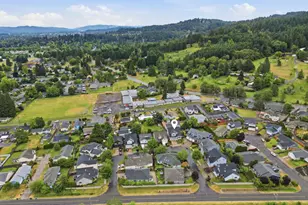 2361 Rollie Loop, Eugene, OR 97405 - Photo 44