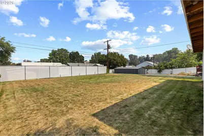 3037 SW Jay Ave, Pendleton, OR 97801 - Photo 8