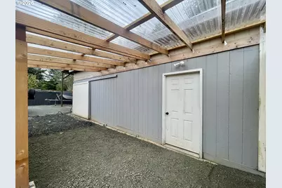 1802 Spruce St, Myrtle Point, OR 97458 - Photo 44