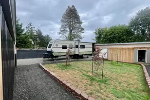 1802 Spruce St, Myrtle Point, OR 97458 - Photo 38