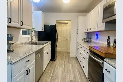 1802 Spruce St, Myrtle Point, OR 97458 - Photo 12