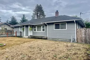 1802 Spruce St, Myrtle Point, OR 97458 - Photo 2