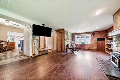 14604 Woodburn Monitor Rd, Woodburn, OR 97071 - Photo 10
