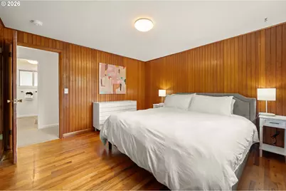 1090 E 28th Ave, Eugene, OR 97405 - Photo 16