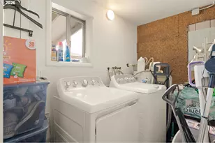 1090 E 28th Ave, Eugene, OR 97405 - Photo 38