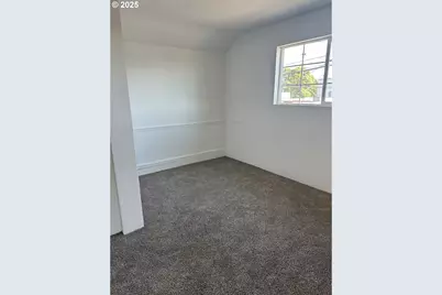 353 SE Baseline St, Hillsboro, OR 97123 - Photo 14