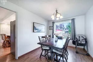 690 71st St, Springfield, OR 97478 - Photo 6