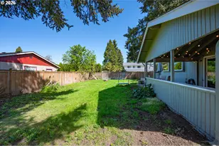 690 71st St, Springfield, OR 97478 - Photo 34
