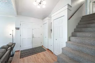 690 71st St, Springfield, OR 97478 - Photo 12