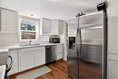 1744 NE 132nd Ave, Portland, OR 97230 - Photo 10