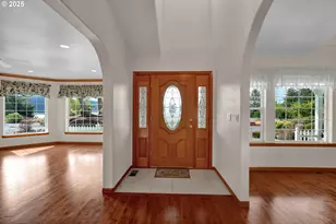 2155 9th St, Florence, OR 97439 - Photo 8