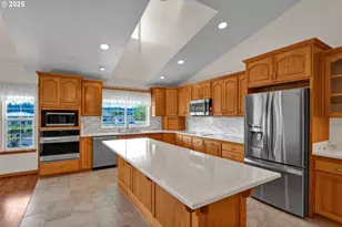 2155 9th St, Florence, OR 97439 - Photo 16