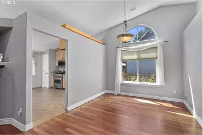 10415 NE 43rd Ave, Vancouver, WA 98686 - Photo 8
