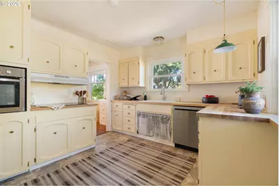 5936 N Burrage Ave, Portland, OR 97217 - Photo 14