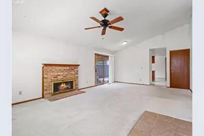 4715 SE 87th Ave, Portland, OR 97266 - Photo 6