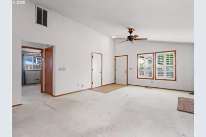 4715 SE 87th Ave, Portland, OR 97266 - Photo 8