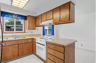 4715 SE 87th Ave, Portland, OR 97266 - Photo 10