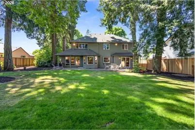2832 NE Lorie Dr, Hillsboro, OR 97124 - Photo 32