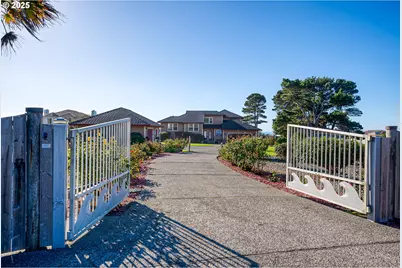 98686 Fox Dr, Brookings, OR 97415 - Photo 48