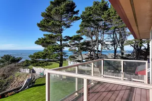 98686 Fox Dr, Brookings, OR 97415 - Photo 4