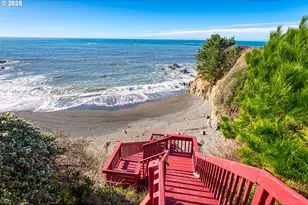 98686 Fox Dr, Brookings, OR 97415 - Photo 8