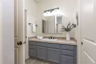 7704 SW Cresmoor Dr, Beaverton, OR 97008 - Photo 14