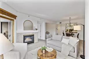 1132 SW 19th Ave, Portland, OR 97205 - Photo 2