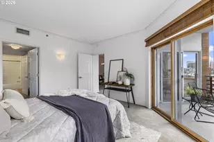 1132 SW 19th Ave, Portland, OR 97205 - Photo 16