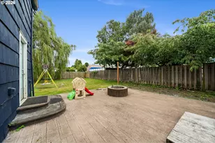 405 Evergreen Dr, Tillamook, OR 97141 - Photo 24