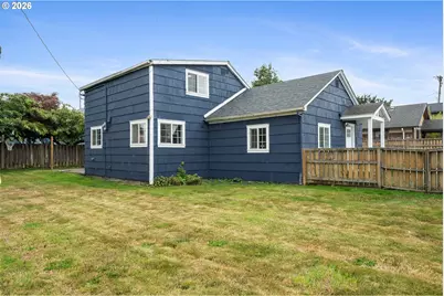 405 Evergreen Dr, Tillamook, OR 97141 - Photo 32