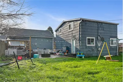 405 Evergreen Dr, Tillamook, OR 97141 - Photo 20