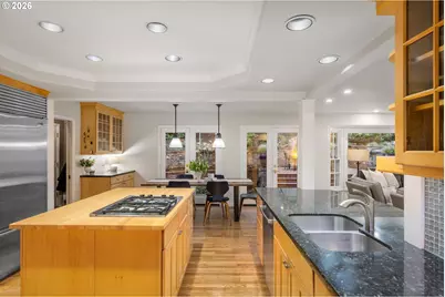 39 Hillshire Dr, Lake Oswego, OR 97034 - Photo 18