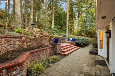 39 Hillshire Dr, Lake Oswego, OR 97034 - Photo 46