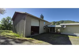 464 Homestead Dr, Myrtle Creek, OR 97457 - Photo 4