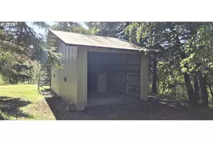 464 Homestead Dr, Myrtle Creek, OR 97457 - Photo 8