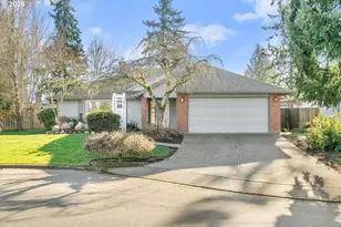 684 NE Terry Ct, Hillsboro, OR 97124 - Photo 1