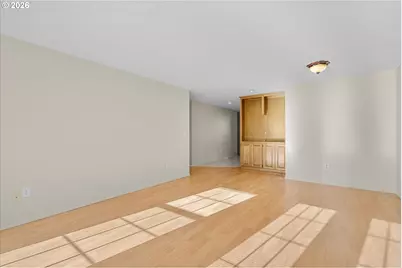 684 NE Terry Ct, Hillsboro, OR 97124 - Photo 10