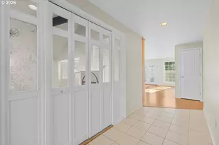 684 NE Terry Ct, Hillsboro, OR 97124 - Photo 6