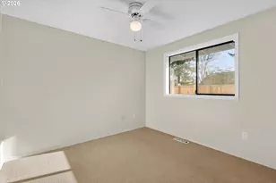 684 NE Terry Ct, Hillsboro, OR 97124 - Photo 34