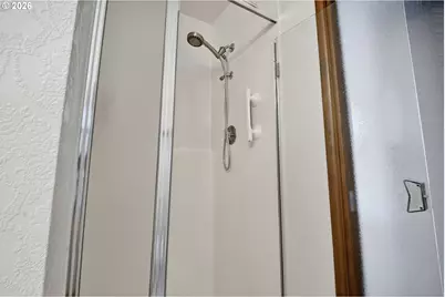 1860 Carmel Ave, Eugene, OR 97401 - Photo 28
