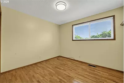 1860 Carmel Ave, Eugene, OR 97401 - Photo 18