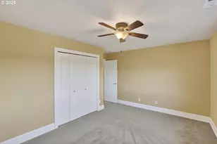 4473 NW Oxbridge Dr, Portland, OR 97229 - Photo 32