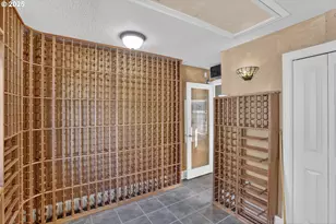 4473 NW Oxbridge Dr, Portland, OR 97229 - Photo 30