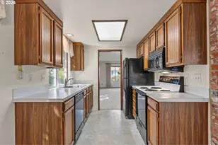 15440 SW Alderbrook Cir, Tigard, OR 97224 - Photo 12