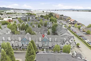 730 SE Fairwinds Loop, Vancouver, WA 98661 - Photo 2